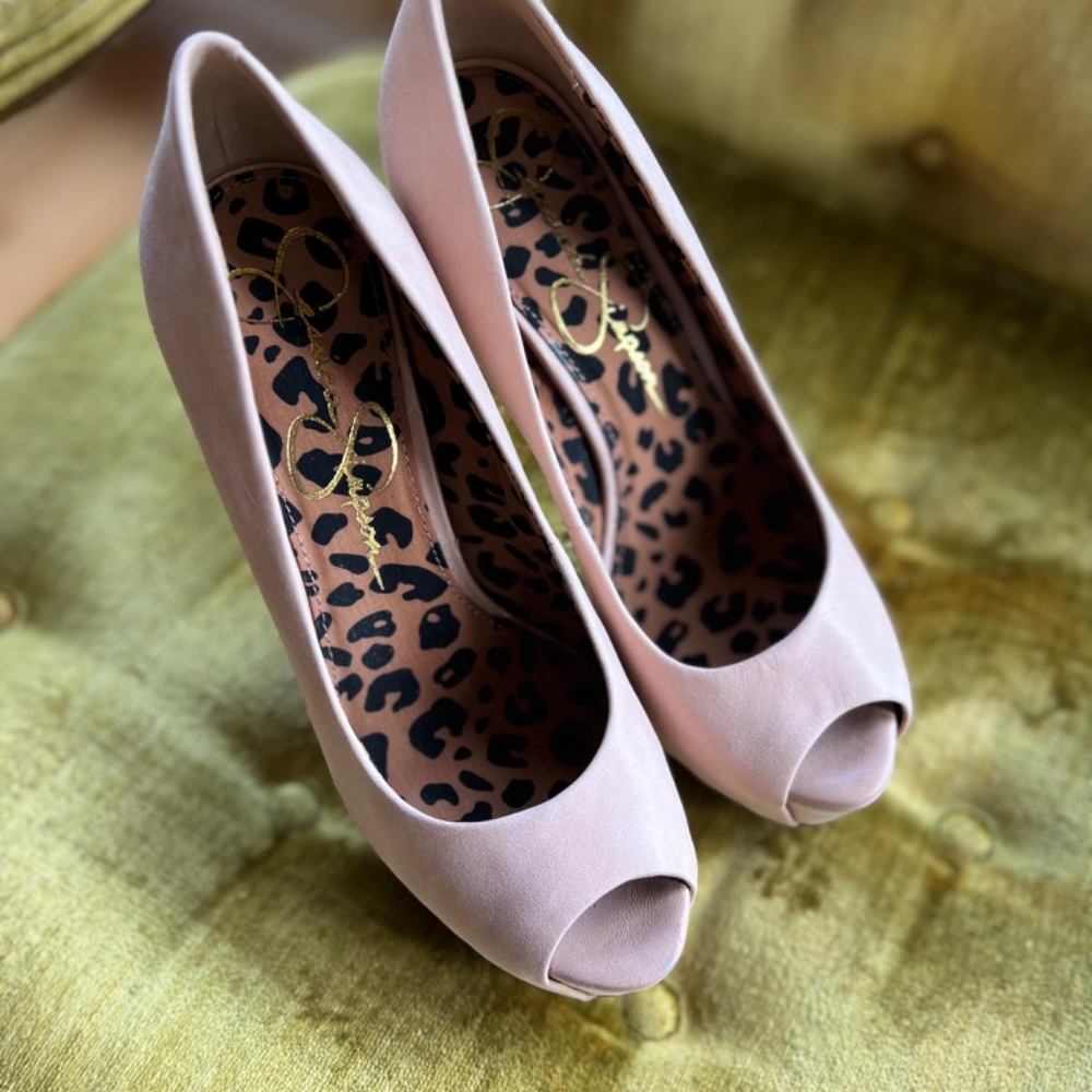 Platform Heels - Picture 3 of 9